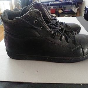 *Used* Mens Aldo hightop shoes